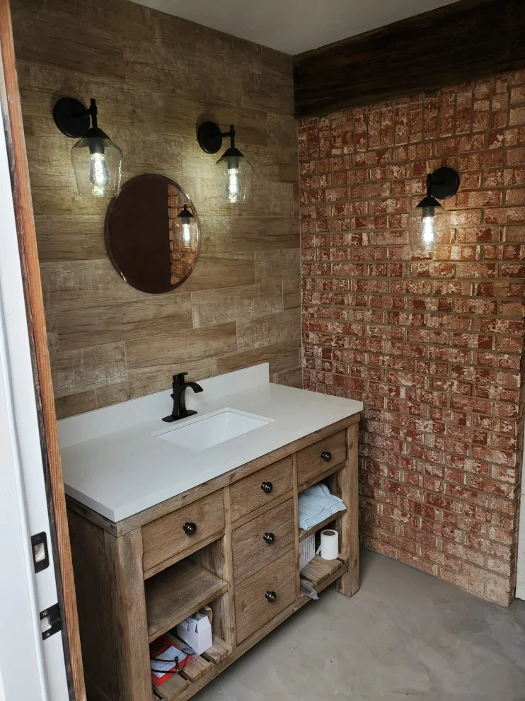 Outdoor Shower Bathroom by Stalworth Construction - Photo 3
