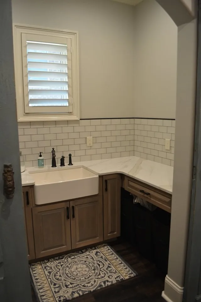 Northshore Entryway by Kitchen Gallery LLC - Photo 15