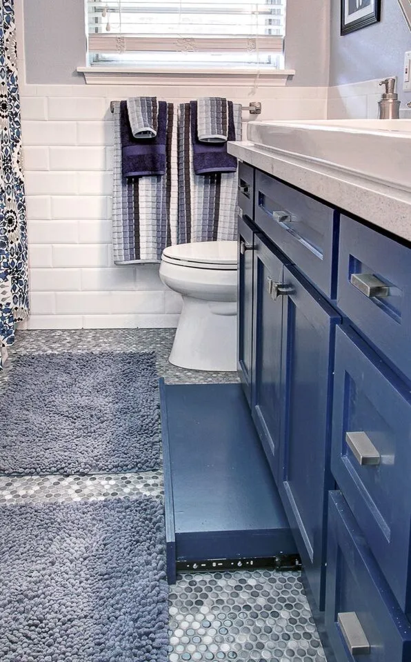 Oak Forest Bathroom Remodeling in Houston by Big City Construction Co - Photo 3