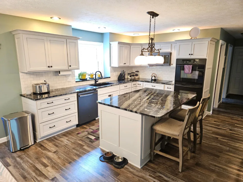 Urban Custom Kitchens And Design - Photo 7