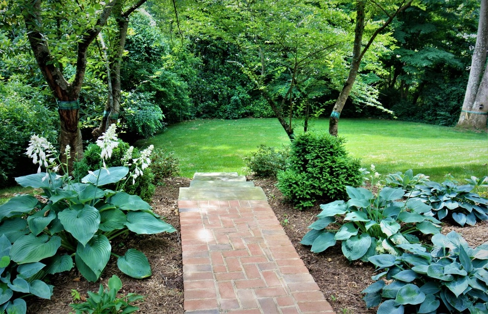 CHARMING SOUTHERN COURTYARD by Coogan's Design Build - Photo 7