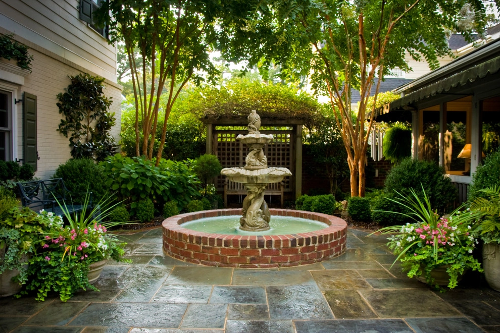 MYERS PARK CHARLESTON COURTYARD by Coogan's Design Build - Photo 12