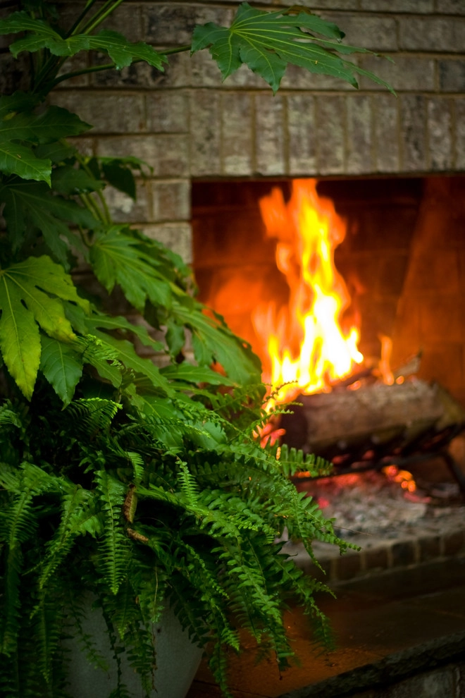 WOODSY OUTDOOR KITCHEN by Coogan's Design Build - Photo 5
