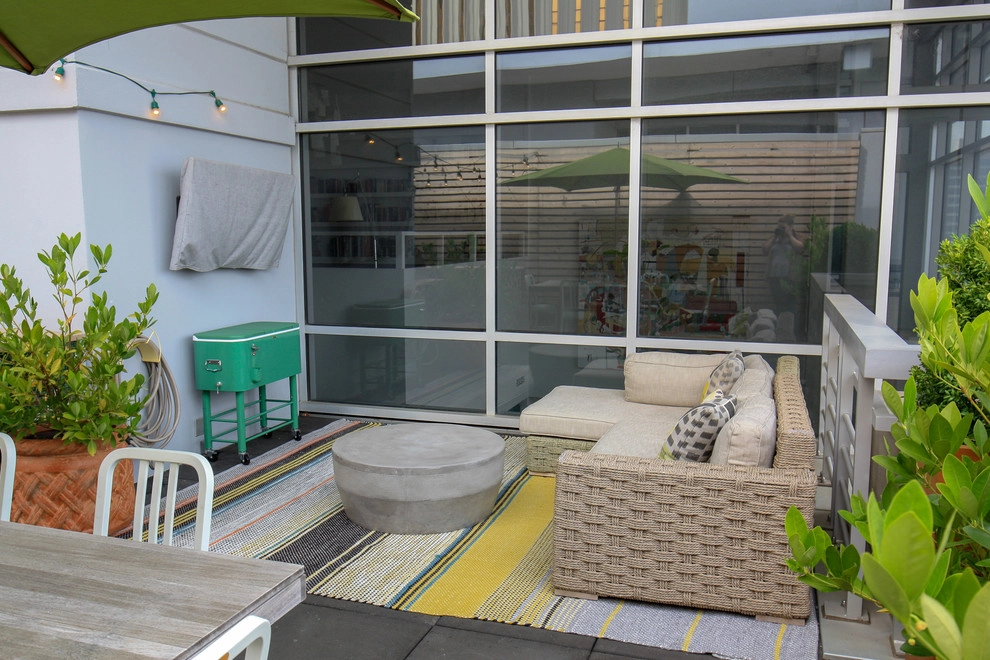 HIGH RISE PATIO GARDEN by Coogan's Design Build - Photo 10