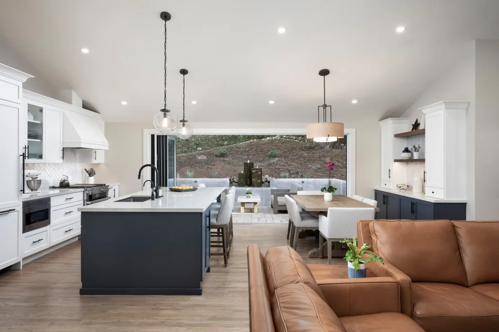 Modernizing the Old World - Santa Cruz by Lewis Design-Build-Remodel - Photo 7