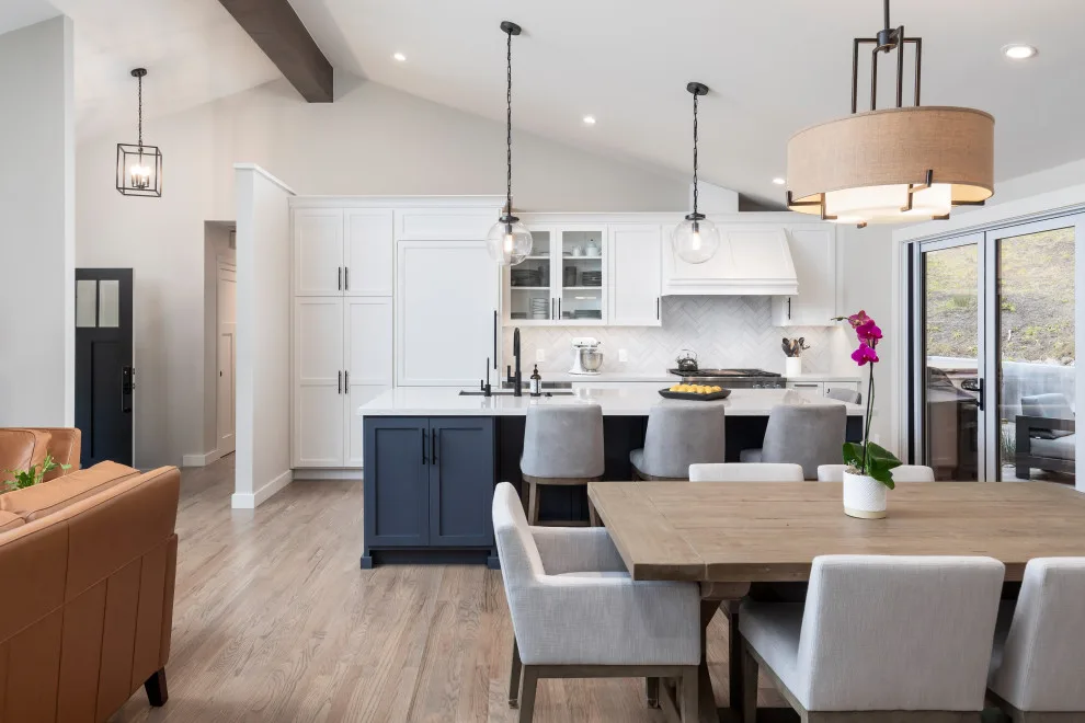 Modernizing the Old World - Santa Cruz by Lewis Design-Build-Remodel - Photo 6