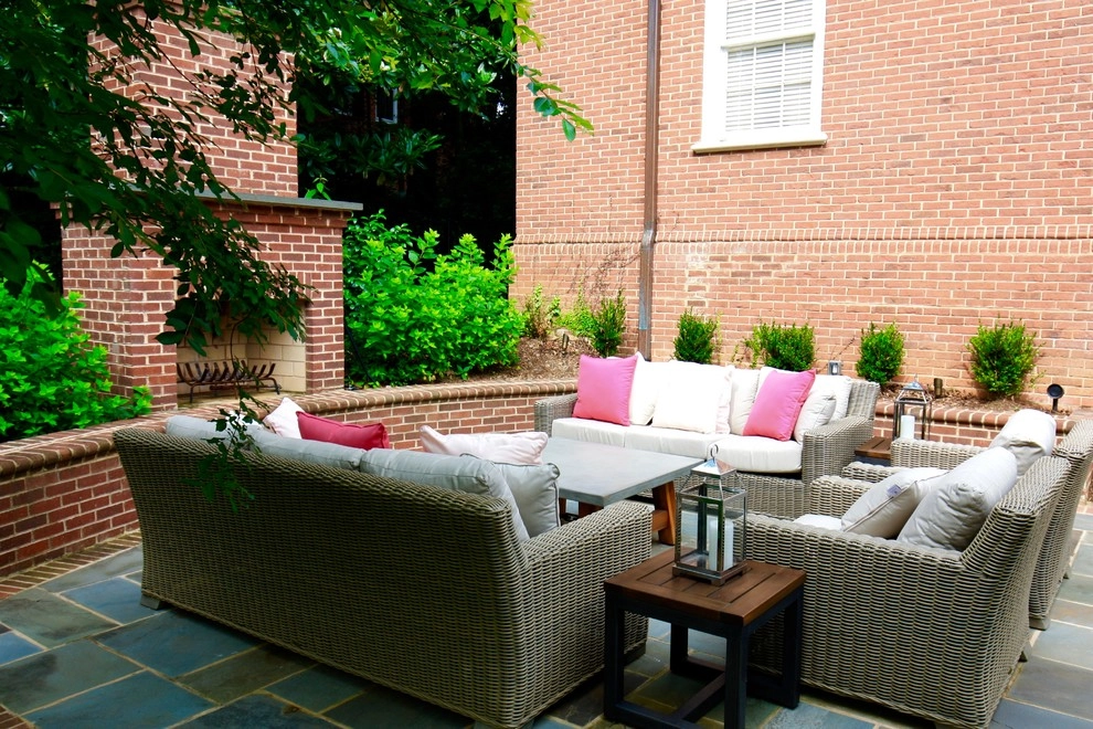 CHARMING SOUTHERN COURTYARD by Coogan's Design Build - Photo 11
