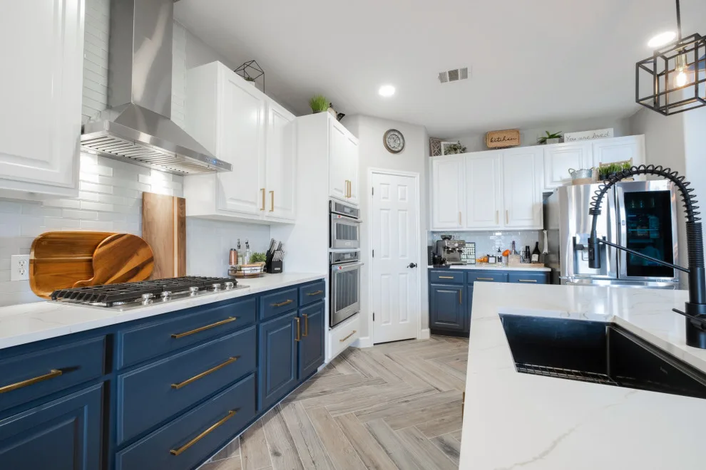 Open Plan Kitchen by LFM Construction & Remodeling - Photo 2