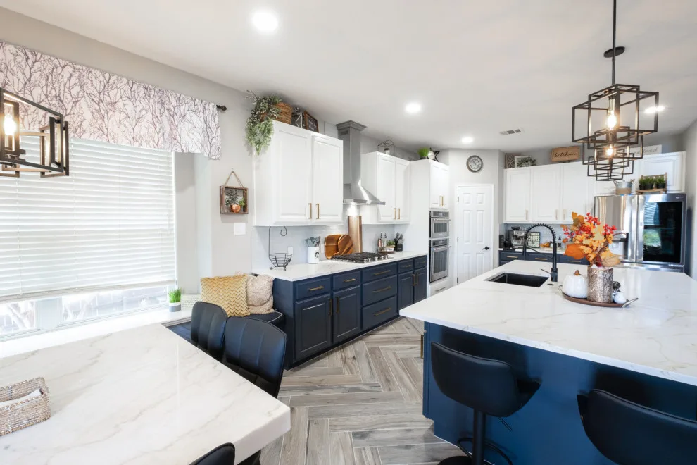 Open Plan Kitchen by LFM Construction & Remodeling - Photo 4