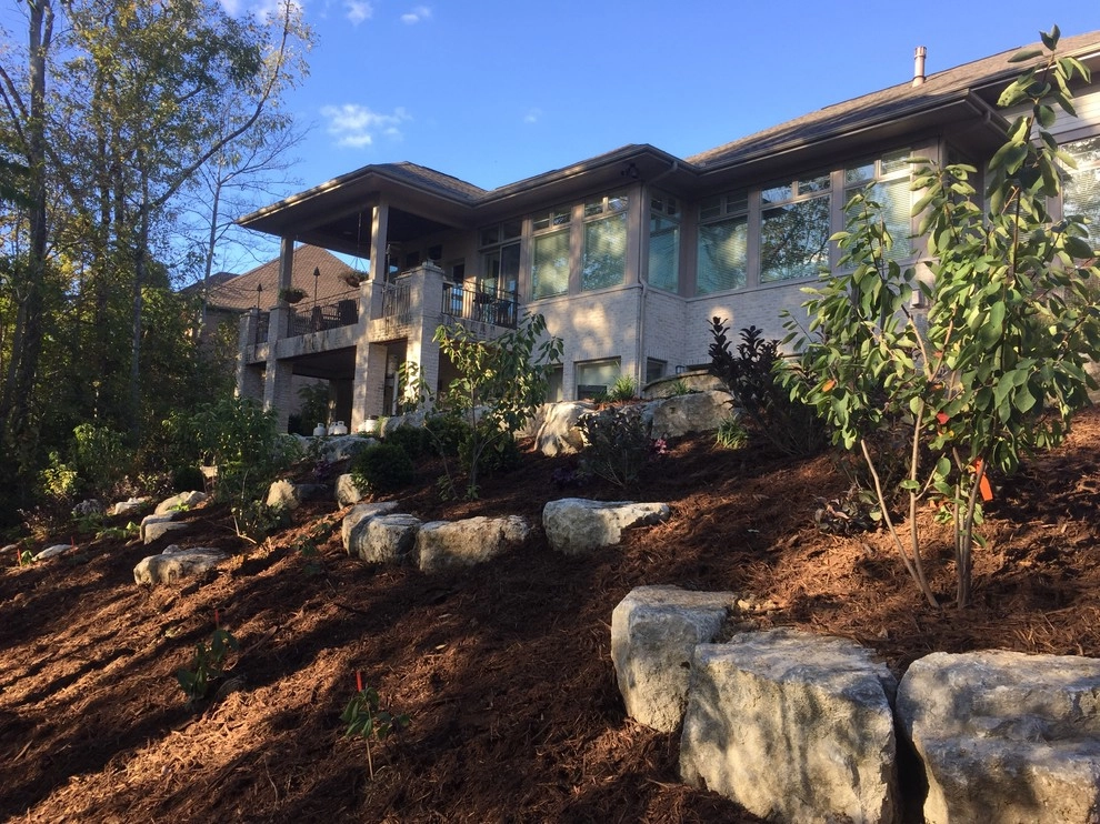 Signature Dr Hillside by Country Club Landscaping - Photo 2