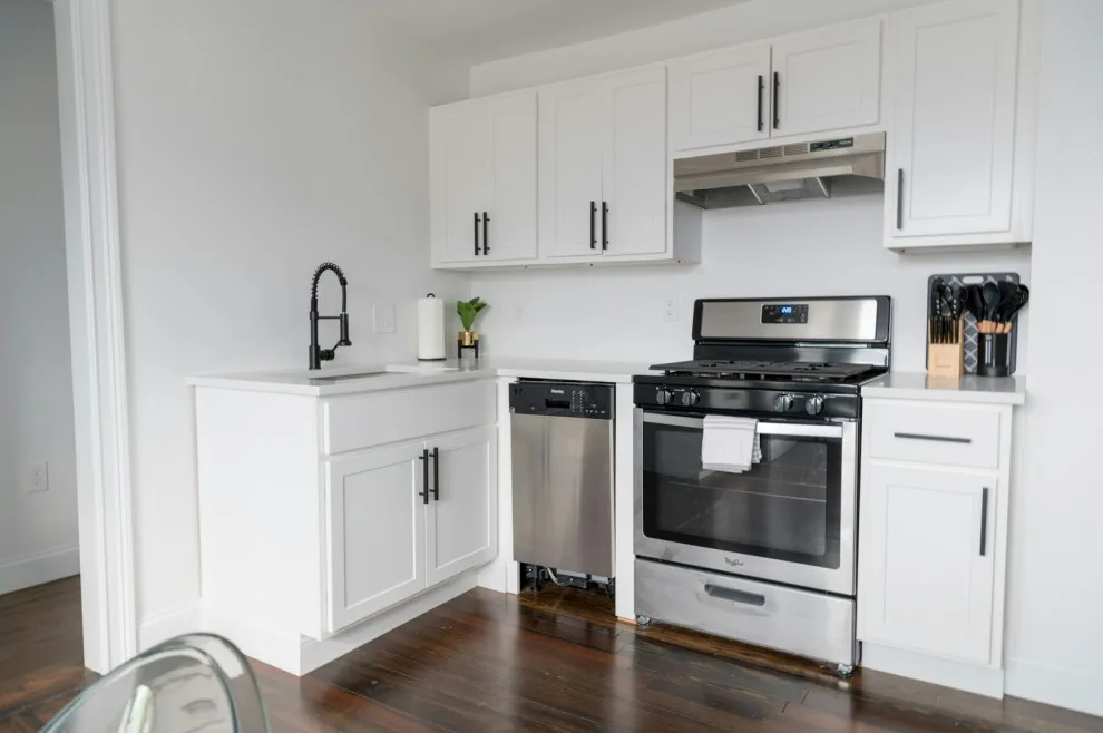 RemodelView - Photo 10