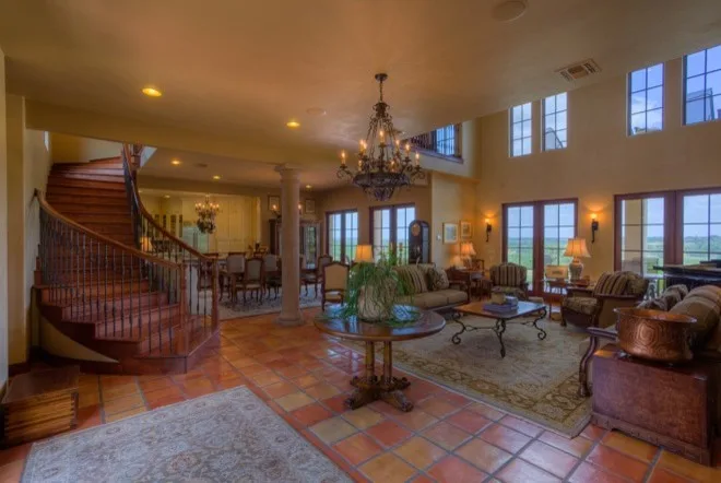Lounge Areas by Dyal Custom Homes - Photo 3