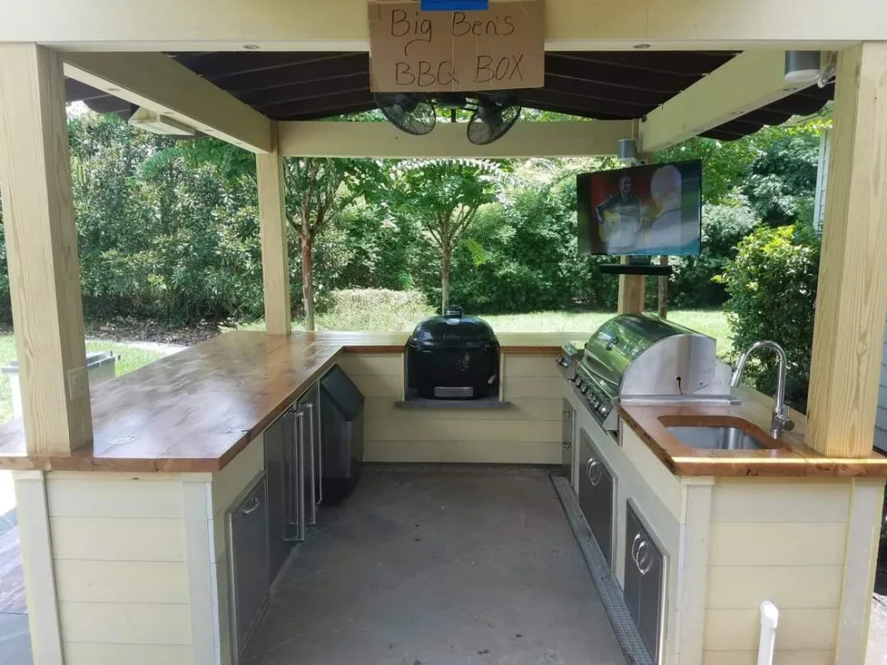 Alfresco Cooking Area/Grill by Veteran Restorations, LLC - Photo 2