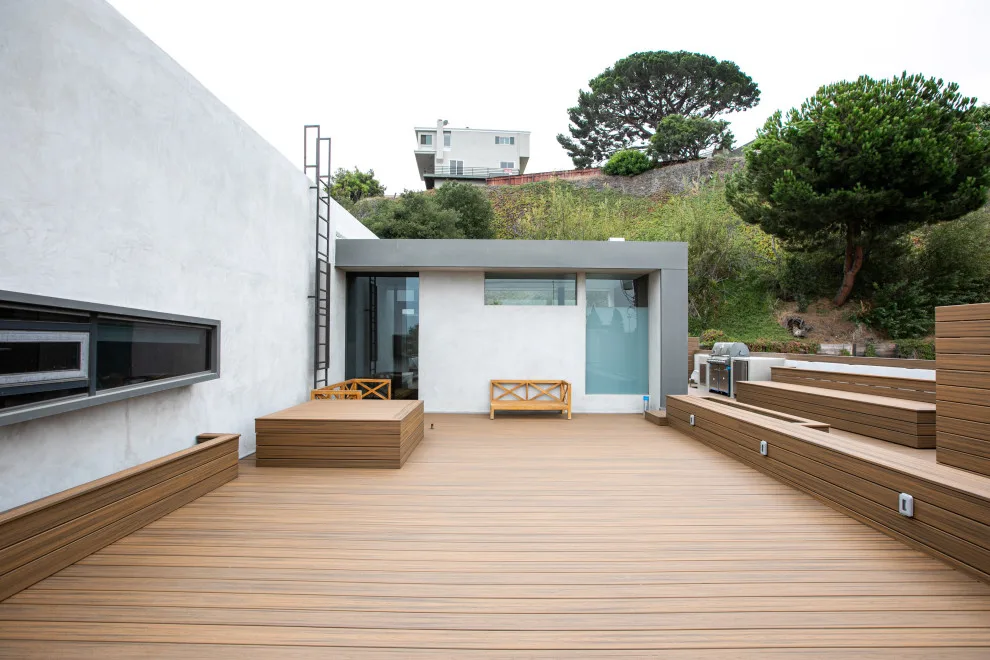 Outerknown - rooftop transformation by SB Construction & Remodeling - Photo 5