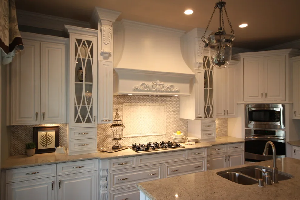Lake Forest Residence in Owensboro by Walters Cabinets, Inc. - Photo 6