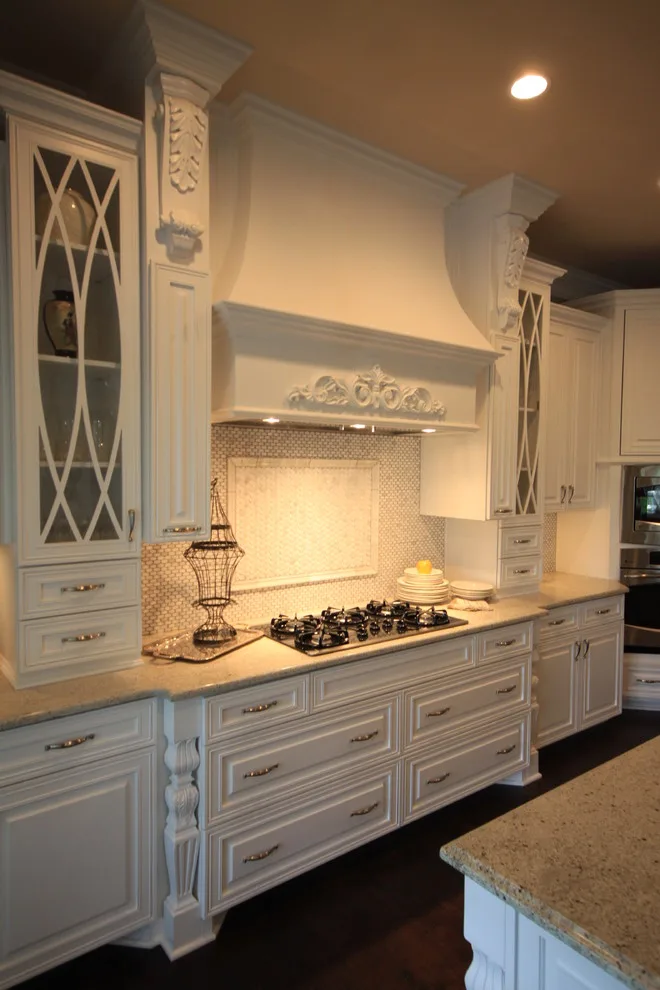 Lake Forest Residence in Owensboro by Walters Cabinets, Inc. - Photo 5
