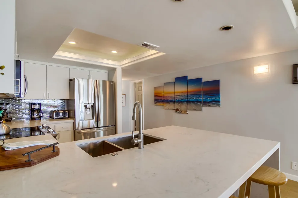 Pacific Beach Promenade by Rendon Construction - Photo 2