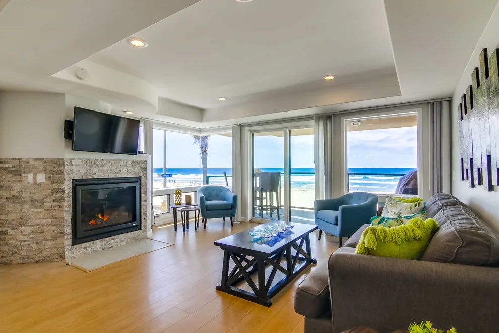 Pacific Beach Promenade by Rendon Construction - Photo 8