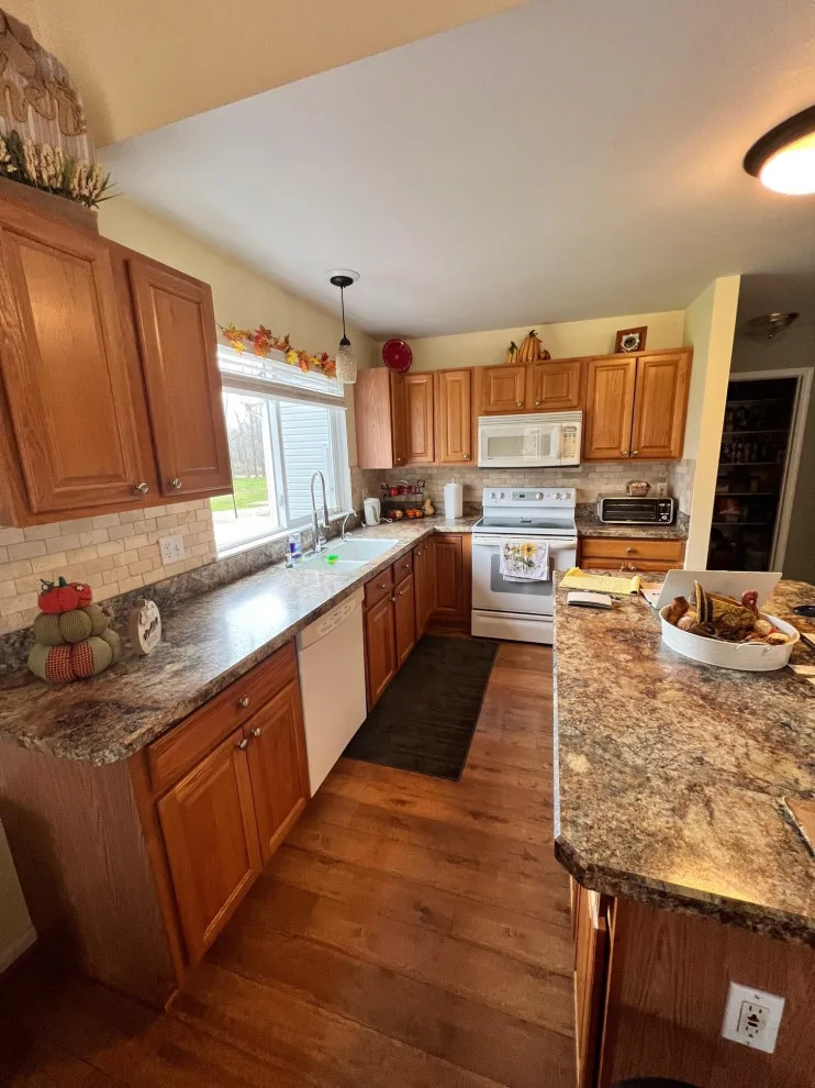 Cabinet Painting in Ortonville by Kitchen Tune-Up Novi, MI - Photo 3