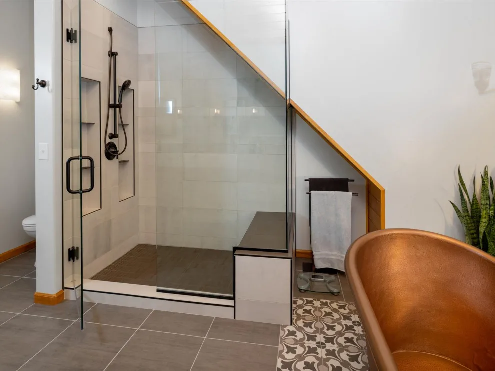 Palmer Primary Bathroom by 360 Construction & Design - Photo 4