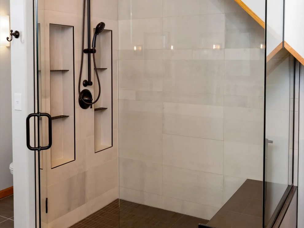 Palmer Primary Bathroom by 360 Construction & Design - Photo 14