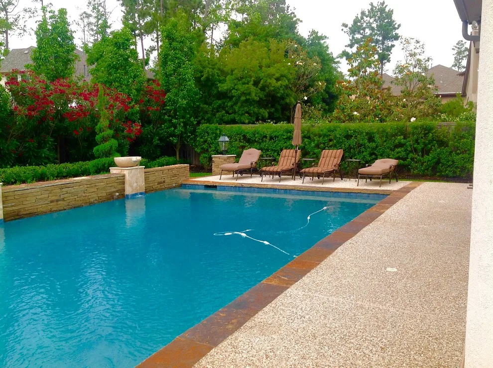 Pendleton Swimming Pool by Casa Bella Design Build - Photo 3