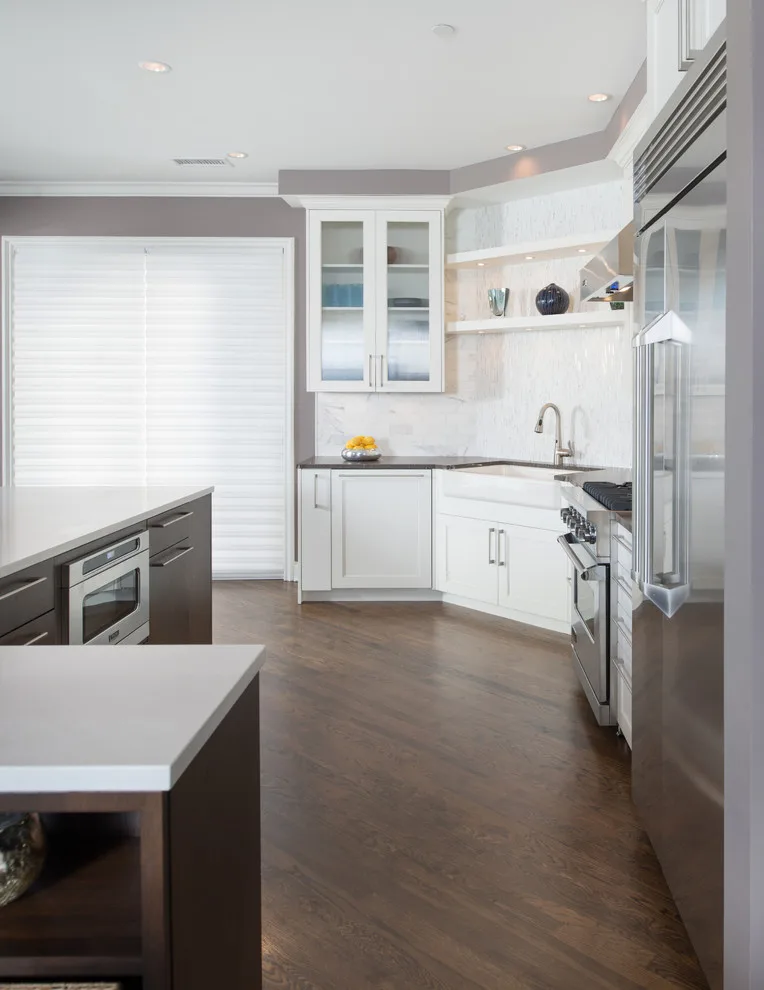 Plaza Condo Renovation 2 by Kitchen Studio: Kansas City - Photo 8