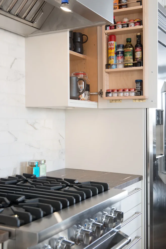 Plaza Condo Renovation 2 by Kitchen Studio: Kansas City - Photo 2