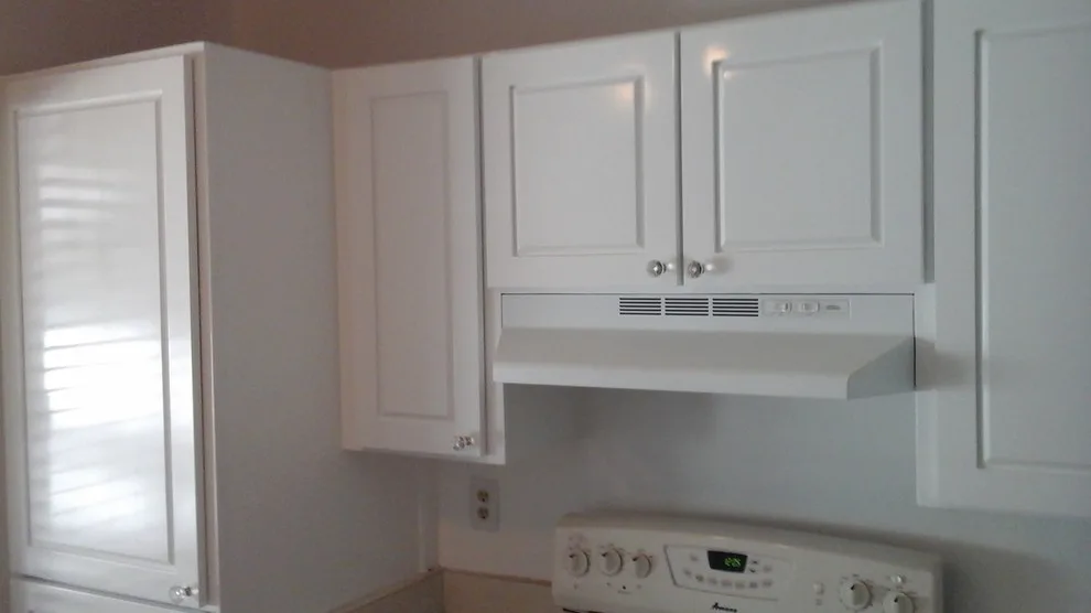 Design Decorating & Kitchens LLC - Photo 10