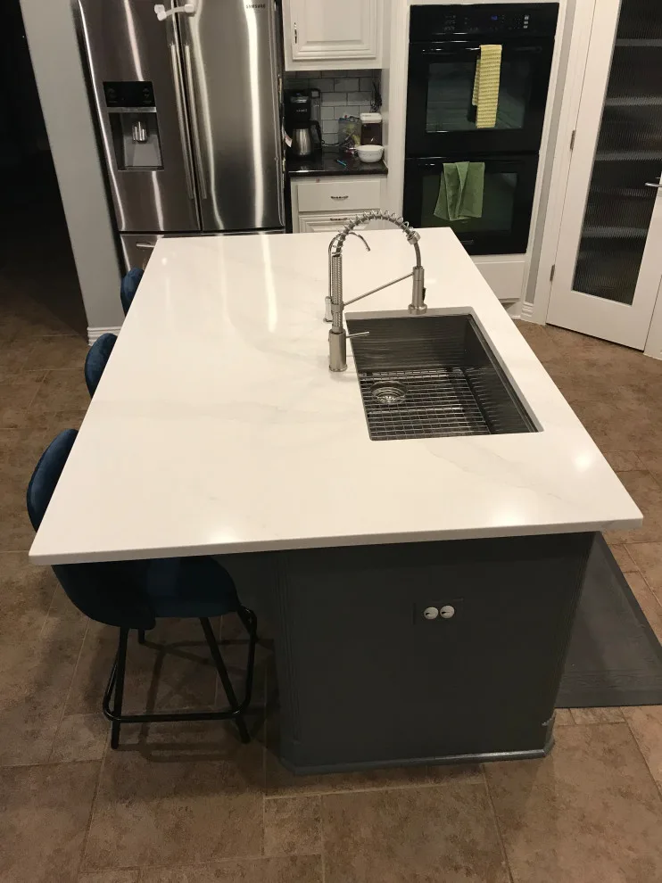 Calacatta Gold Silestone by GNS Custom Stoneworks - Photo 2