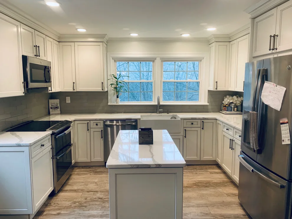 Fantastic Transitional Kitchen by K & M Flooring-Renovations Inc. - Photo 7