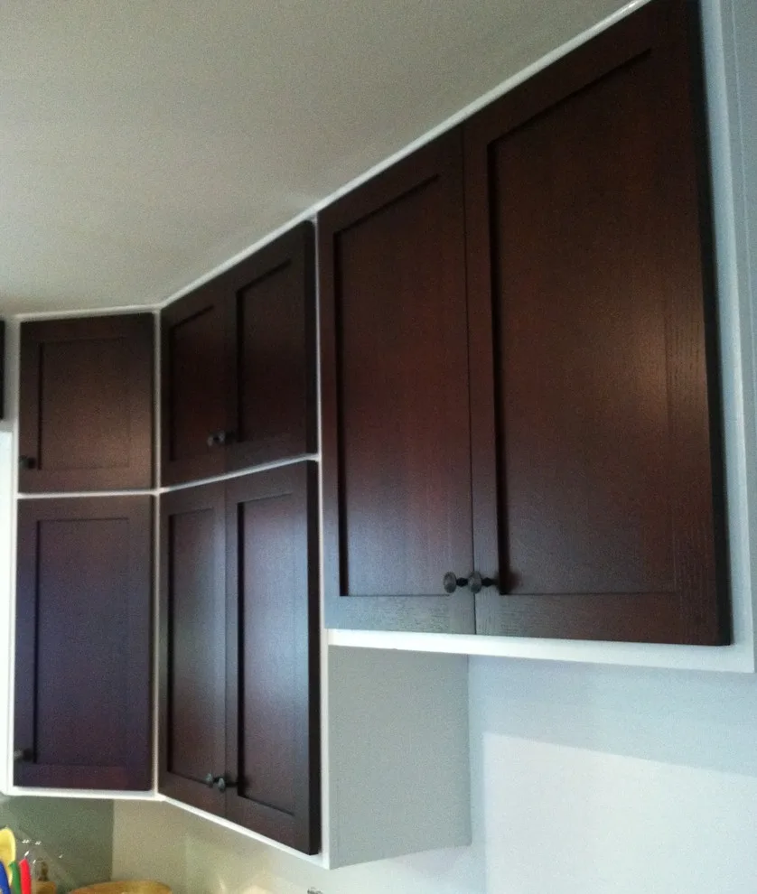 Quarter Sawn Oak on White by Kitchen Solvers Of Madison - Photo 3