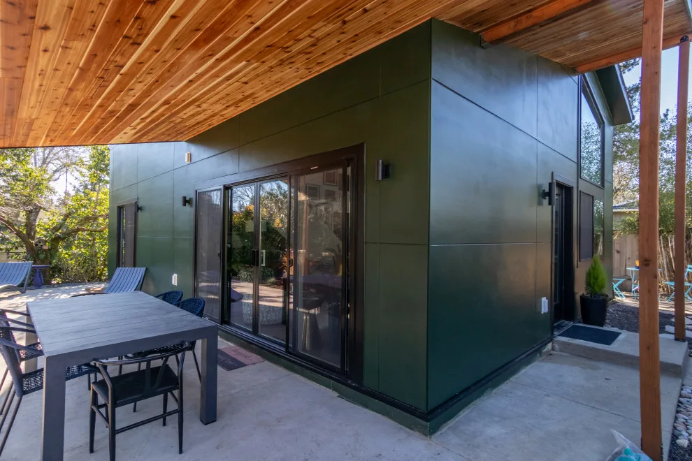 Raleigh Hills Accessory Dwelling Unit by Straight Line Design And Remodeling - Photo 19