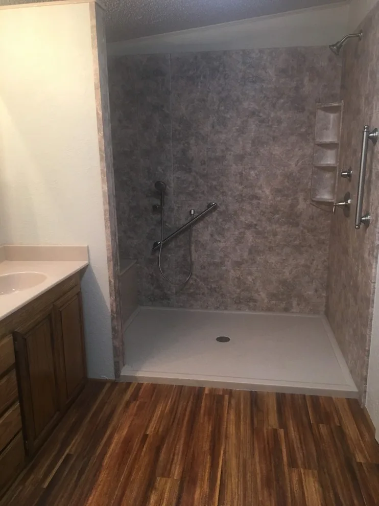 Ralls, TX Renovation by Bath Innovations By LHG - Photo 7