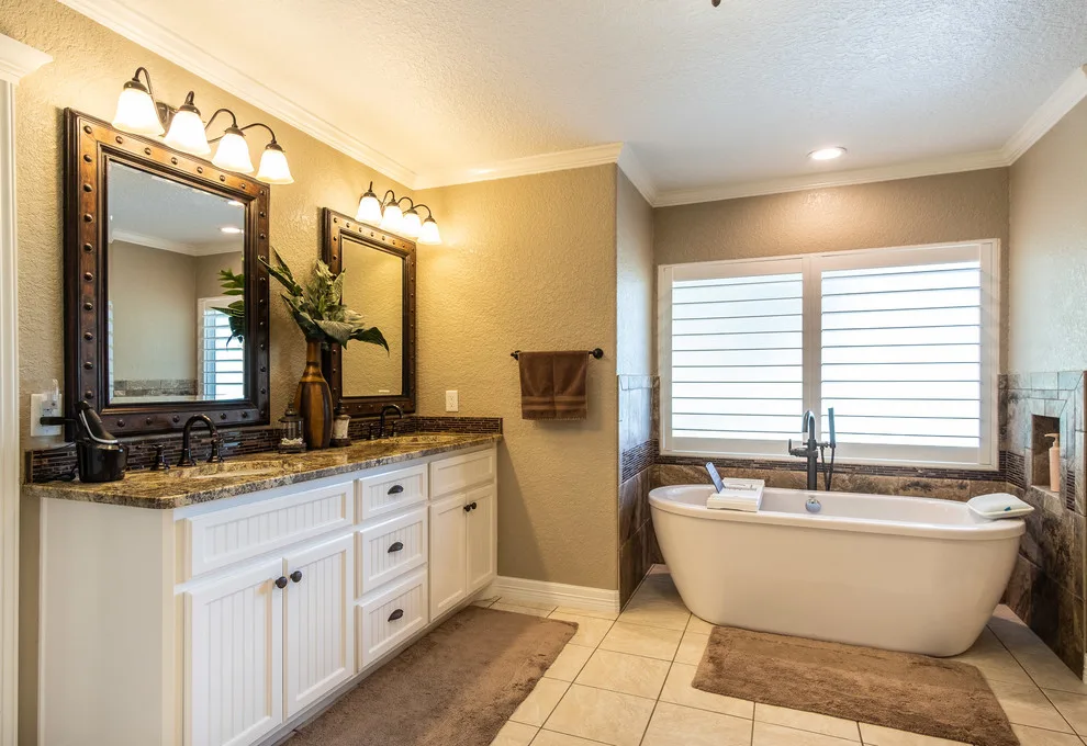 Chico Ranch - BarX - Angleton - 2017 Flood by JC Remodeling & Restoration, LLC - Photo 9
