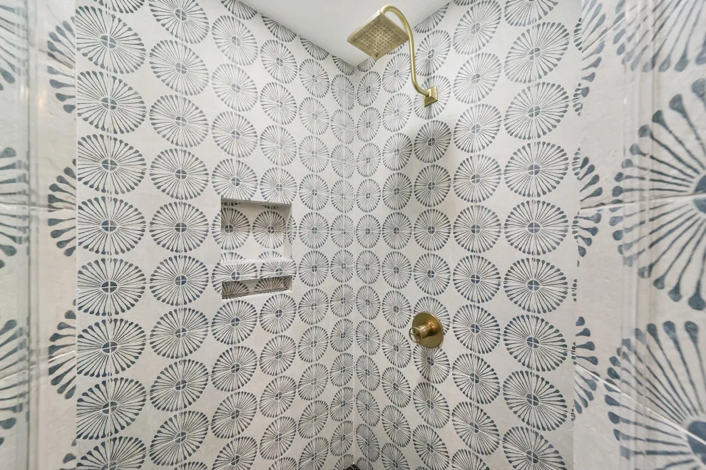 Revitalizing Home Spaces: Remodeling Bathroom, Kitchen, and Flooring by Smart Remodeling LLC - Photo 15