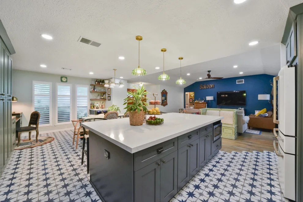 Revitalizing Home Spaces: Remodeling Bathroom, Kitchen, and Flooring by Smart Remodeling LLC - Photo 4