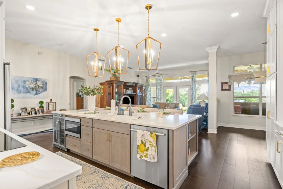 Transform Your Space: An Impressive Kitchen Renovation by Rafael Inc - Photo 2