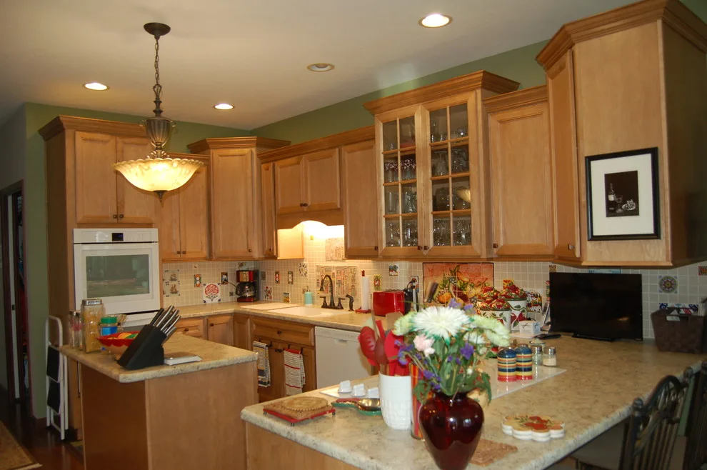 Classic Maple Kitchen Renovation by Leatherman Supply Inc - Photo 4
