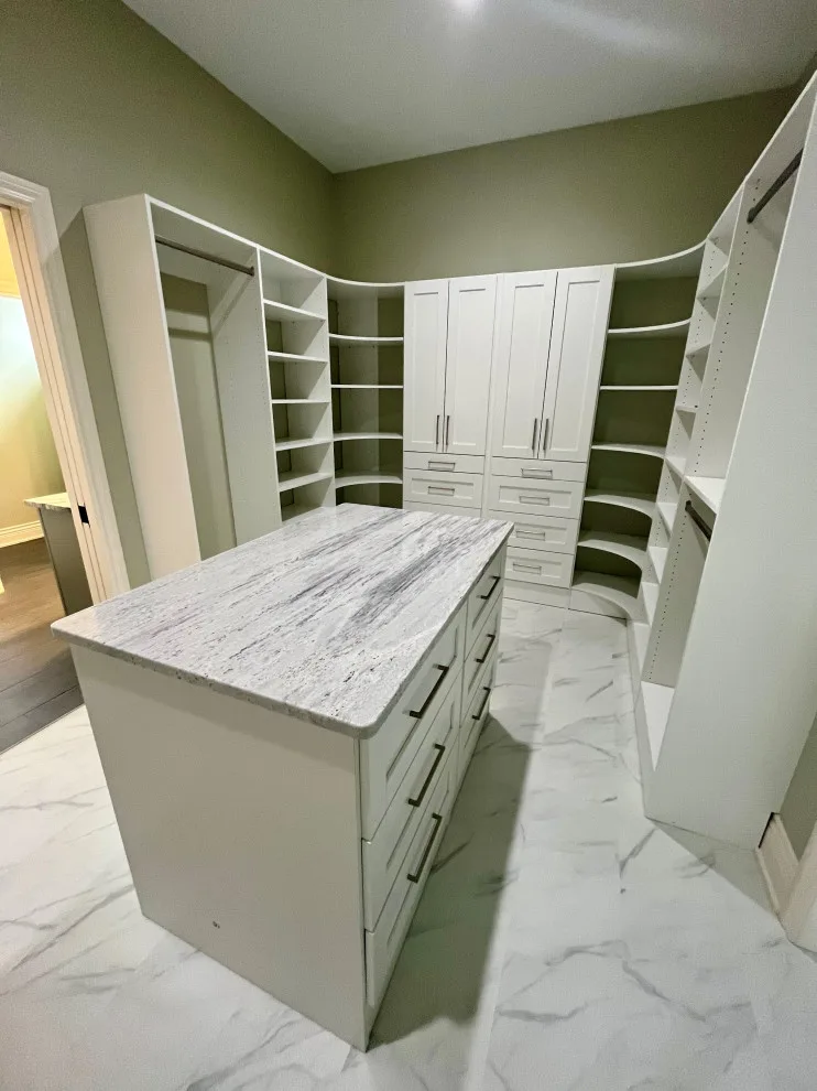 Rose Court Main Closet by Anna Kennedy With MBS Interiors - Photo 3