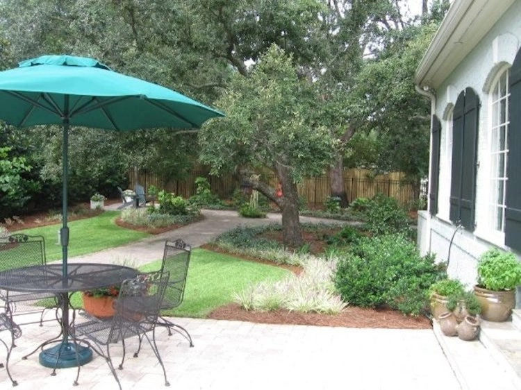 Traditional Shade Garden by Creative Landscapes, Inc. - Photo 18