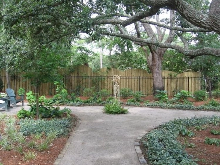 Traditional Shade Garden by Creative Landscapes, Inc. - Photo 16