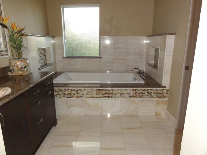 Bathroom renovation in Round Rock, TX by MHM Remodeling - Photo 3