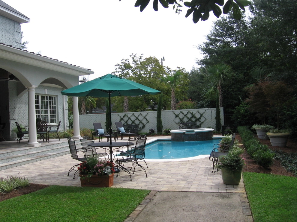 Traditional Shade Garden by Creative Landscapes, Inc. - Photo 26