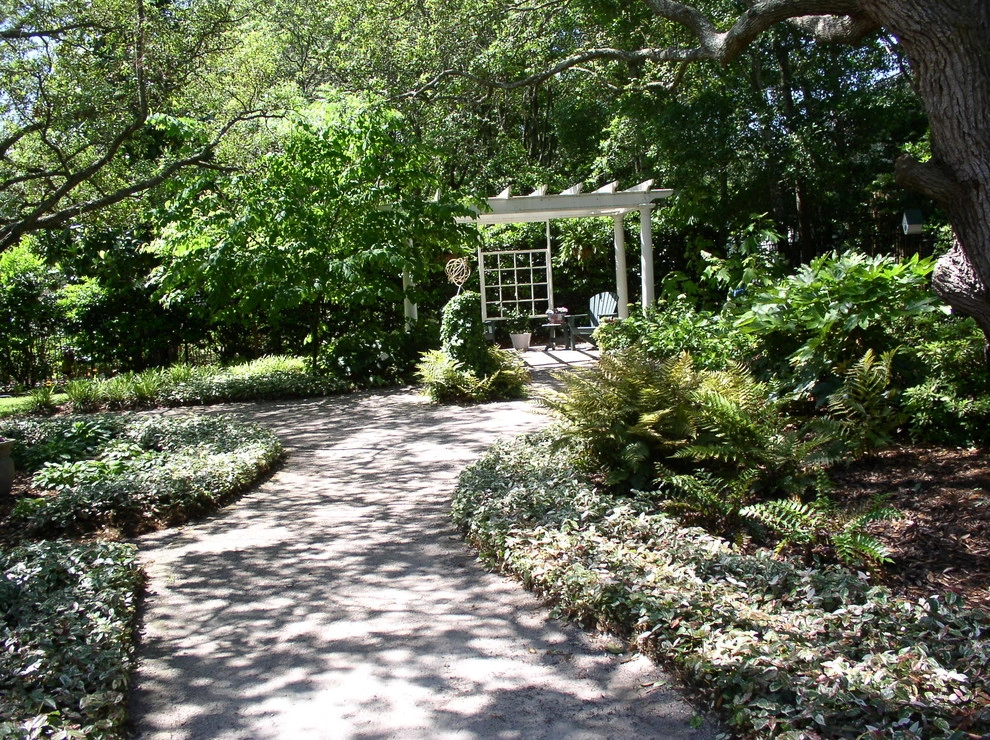 Traditional Shade Garden by Creative Landscapes, Inc. - Photo 29