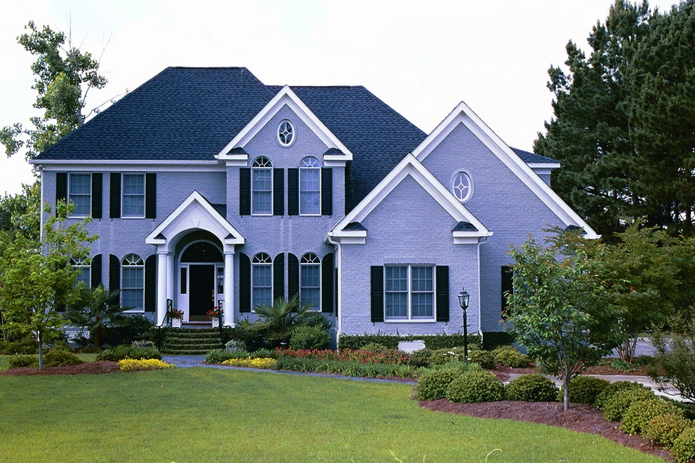 Traditional Front Entrance by Creative Landscapes, Inc. - Photo 3