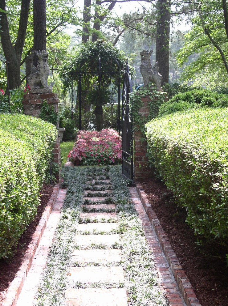 Whimiscal Knot garden by Creative Landscapes, Inc. - Photo 3