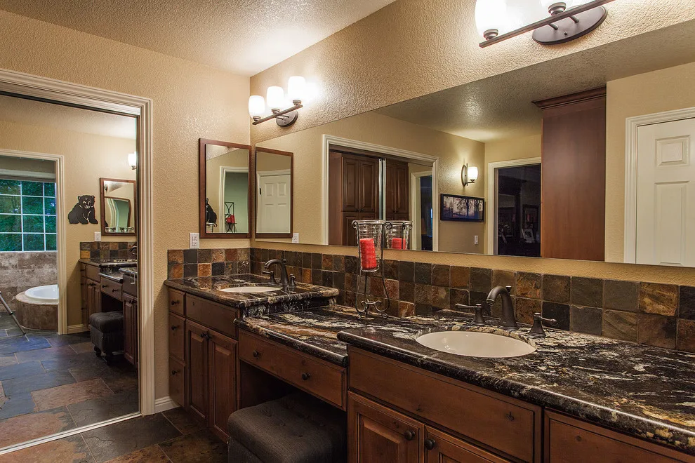 Charming Bathroom by SBC Contractors - Photo 2