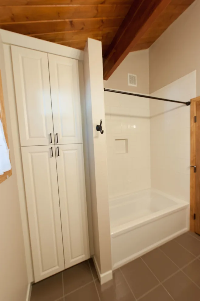 Rogers Park Restroom by Red Door Design - Photo 3