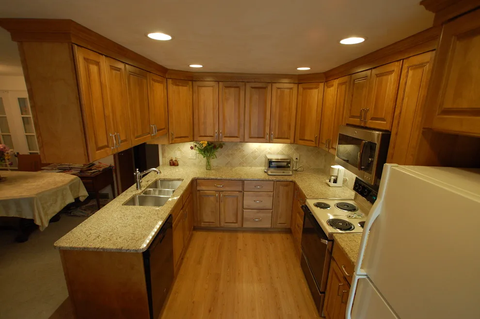Midland, MI Rustic Kitchen and Laundry Renovation by Tri-City Remodeling & Nowak Cabinets - Photo 5